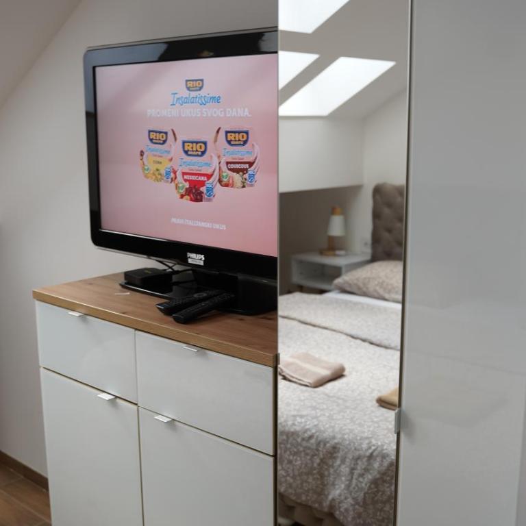 Jacuzzi Sensation - One-Bedroom Apartment - 21