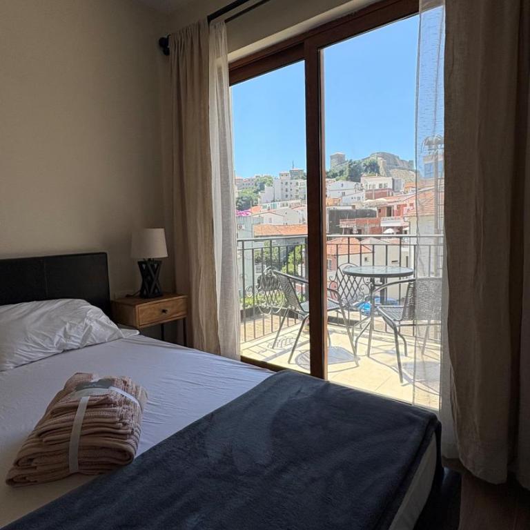 Zaytoon Residence - Double Room with Balcony - 1