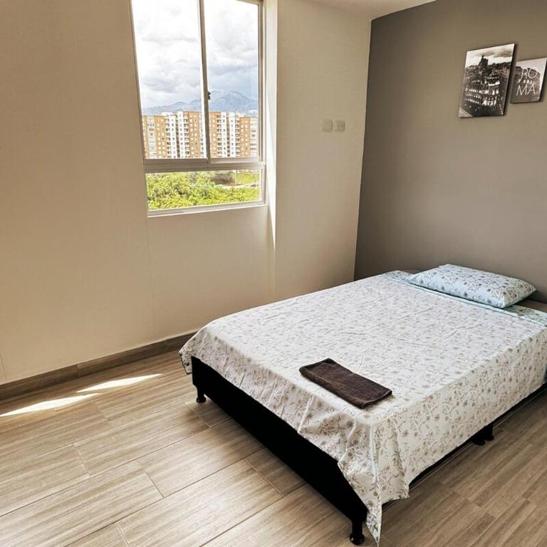 Moderno apartamento con balcon y vista al guadual, Piscina y parqueadero - Two-Bedroom Apartment - 12