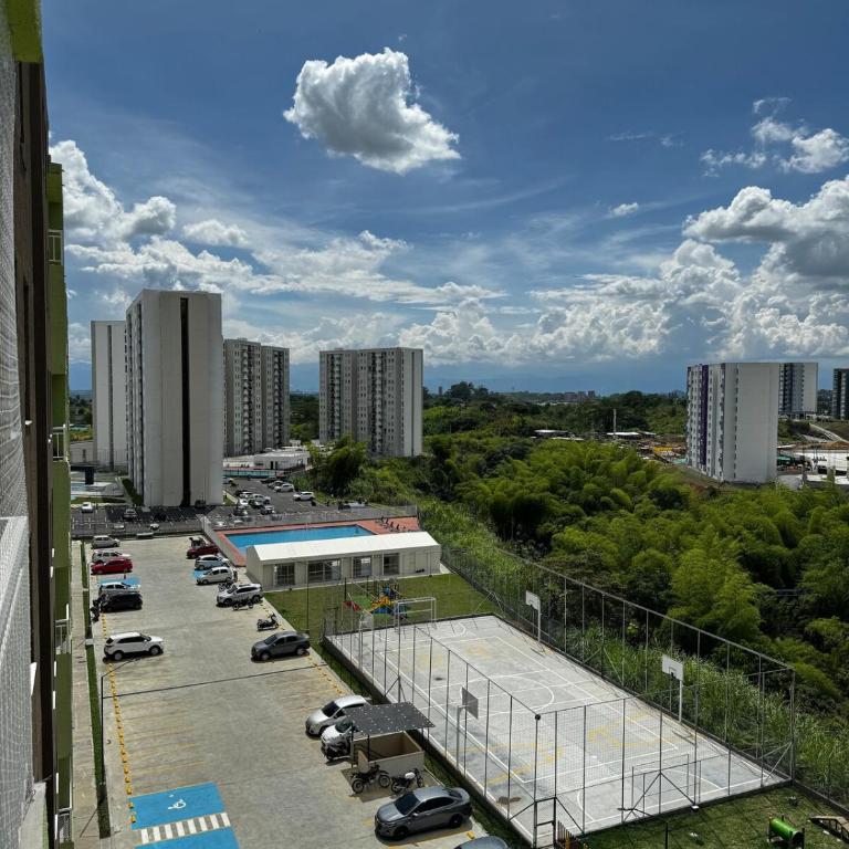 Moderno apartamento con balcon y vista al guadual, Piscina y parqueadero - Two-Bedroom Apartment - 18