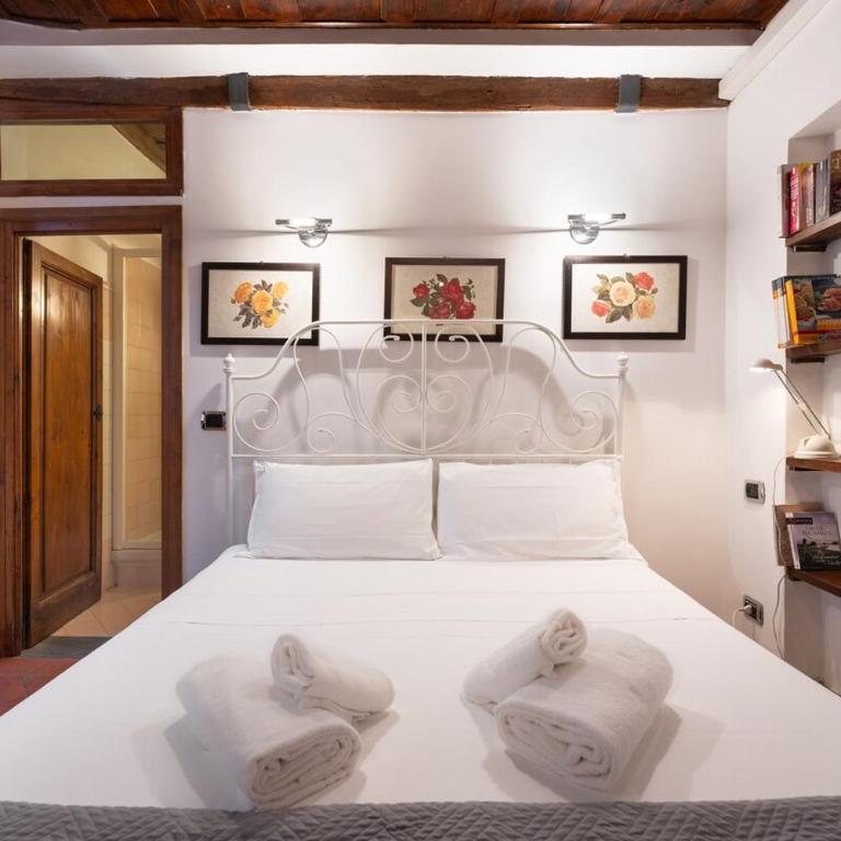 Keys of Italy-CorsoS-9-Studio by Palazzo Vecchio - One-Bedroom Apartment - 8