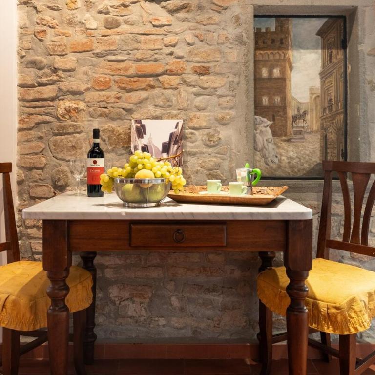 Keys of Italy-CorsoS-9-Studio by Palazzo Vecchio - One-Bedroom Apartment - 13