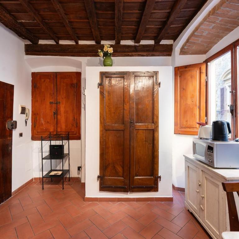 Keys of Italy-CorsoS-9-Studio by Palazzo Vecchio - One-Bedroom Apartment - 21