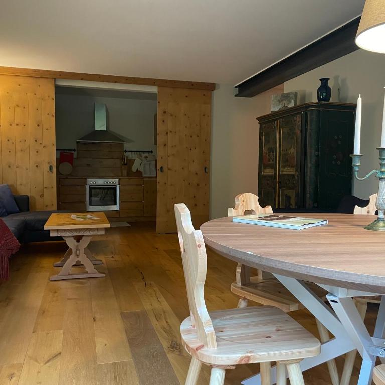 Pra d'Sura - Deluxe Apartment mit Balkon und 2 Schlafzimmern - 8