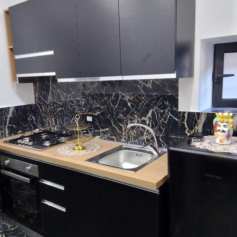 Patrizia Ylenia Luxury Apartment - One-Bedroom Apartment - 4