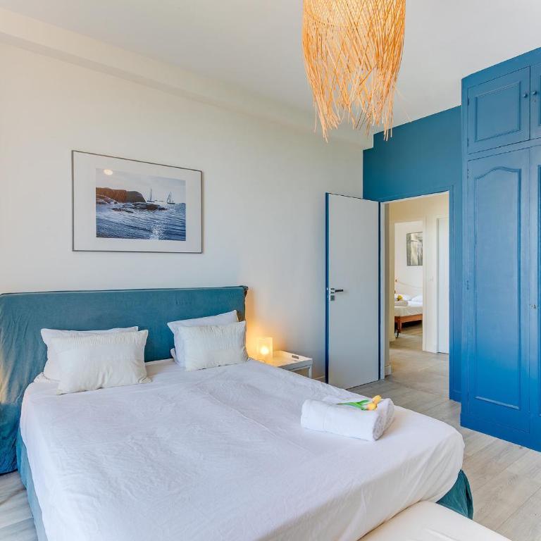 BELLE DARSE AP4454 By Riviera Holiday Homes - Appartement 2 Chambres avec Balcon et Vue sur la Mer - 14