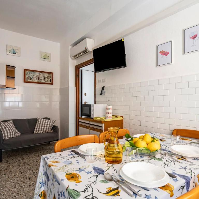 GuestHost - Casa Bina - Two-Bedroom Apartment - 4