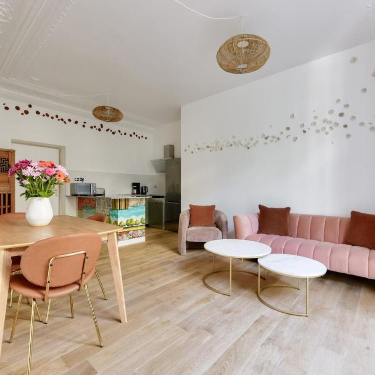 Paris Art 2 - Two-Bedroom Standard Apartment - 4