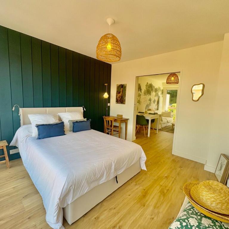 Apt-4pers rénové 5min pied plage plein centre terrasse parking wifi - Appartement 2 Chambres - 2