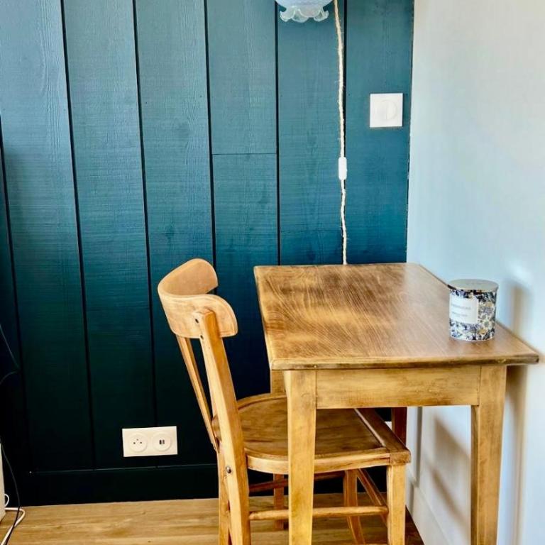 Apt-4pers rénové 5min pied plage plein centre terrasse parking wifi - Appartement 2 Chambres - 15