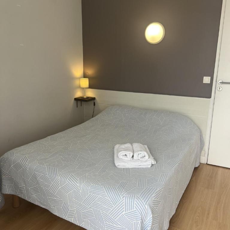 Hôtel La Pergola - centre ville - Chambre Double avec Balcon - 1
