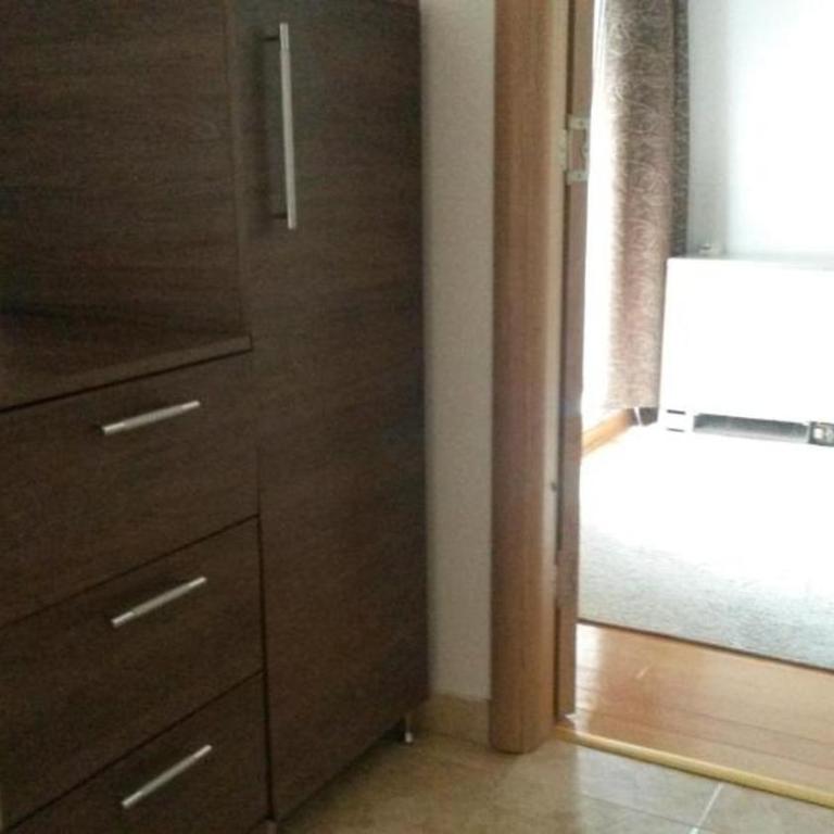 DeFakto - One-Bedroom Loft Apartment with Balcony - 8