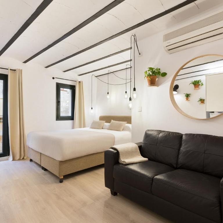 Ola Living Born - Studio Apartment - 1