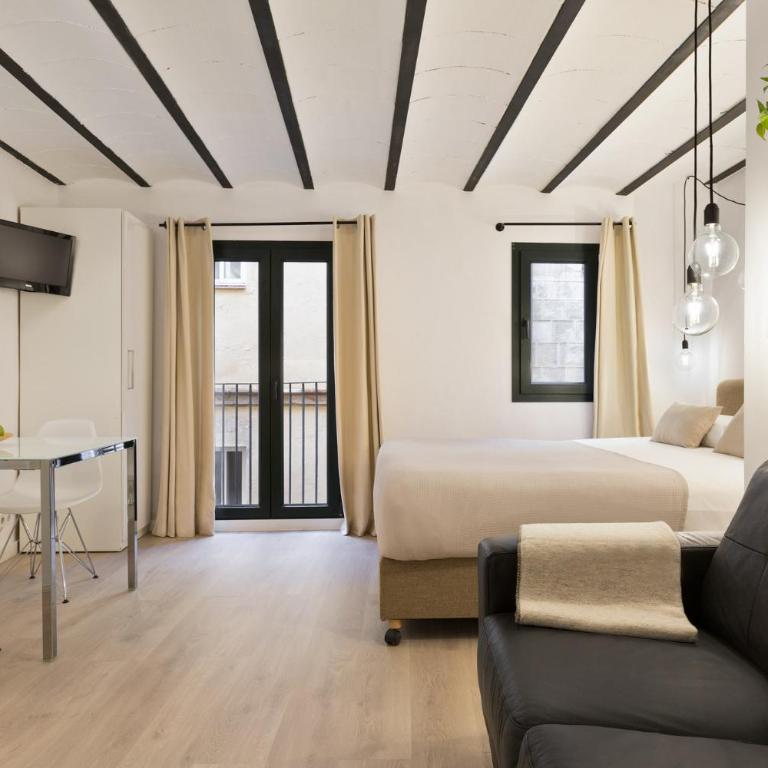Ola Living Born - Studio Apartment - 3