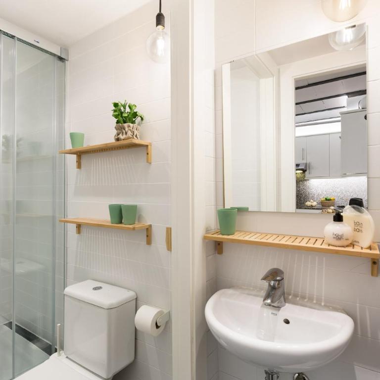 Ola Living Born - Studio Apartment - 5