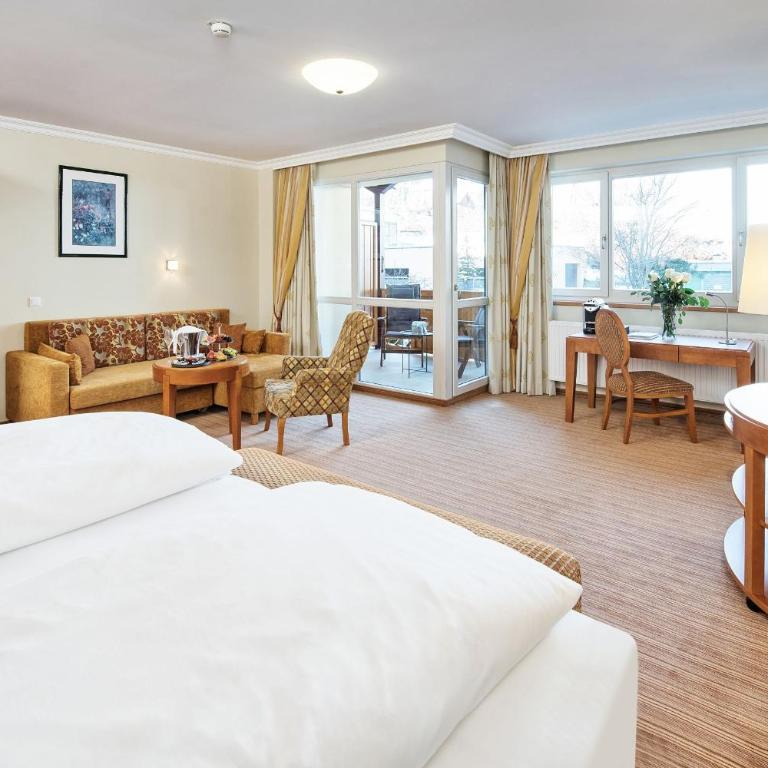 DAS RONACHER Thermal Spa Hotel - Deluxe Doppelzimmer mit Balkon - 4