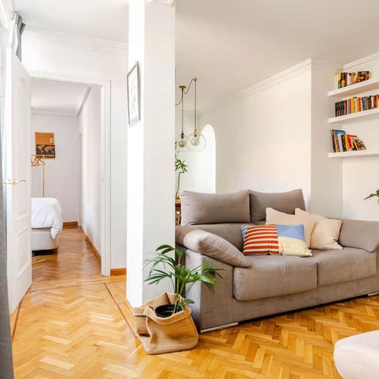Bright Pelayo - Enchanting 1BR home in Chueca - Apartment - 3
