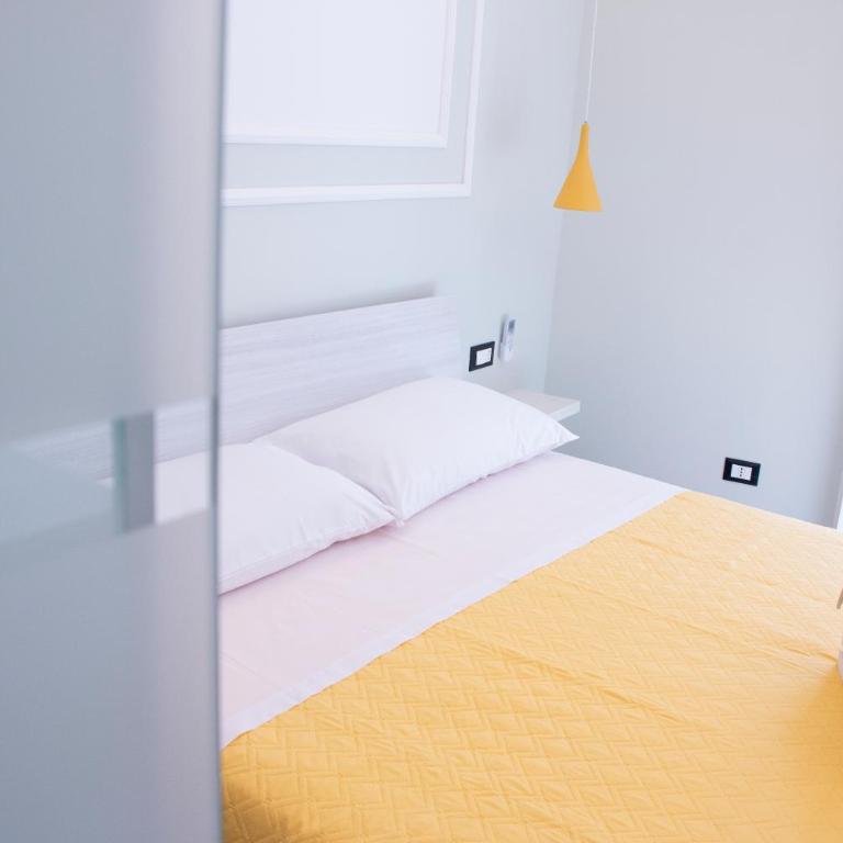 San Carlo Cuore di Palermo - Double Room with Private Bathroom - 1