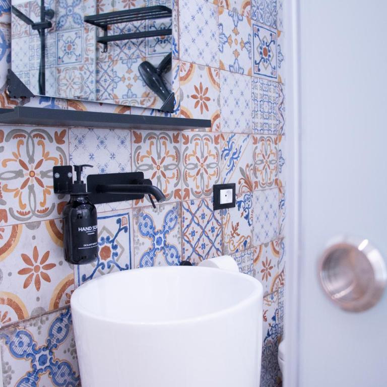 San Carlo Cuore di Palermo - Double Room with Private Bathroom - 17