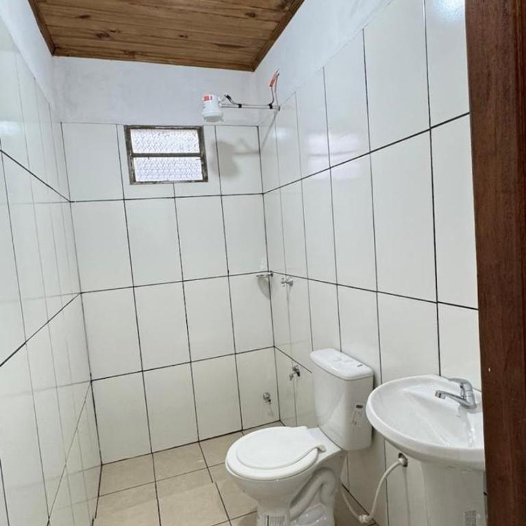 Casa Amplia - Three-Bedroom House - 4