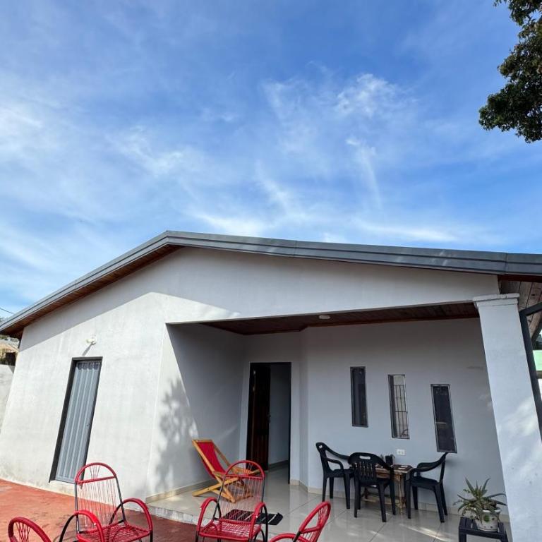 Casa Amplia - Three-Bedroom House - 6