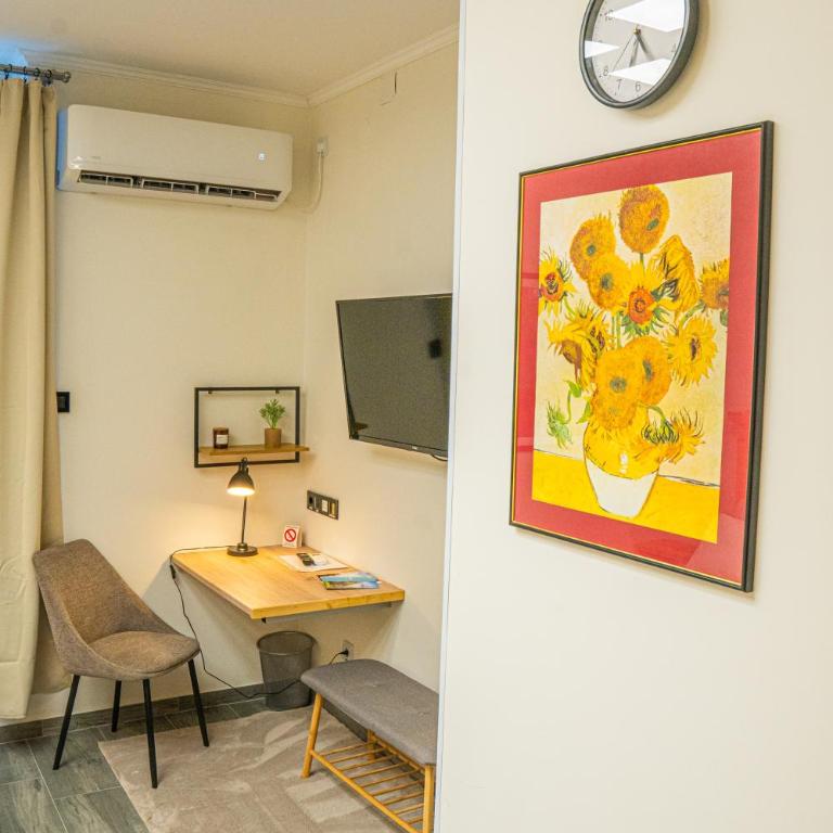 Teatar Rooms Subotica 3 - Twin Room with Private Bathroom - 19