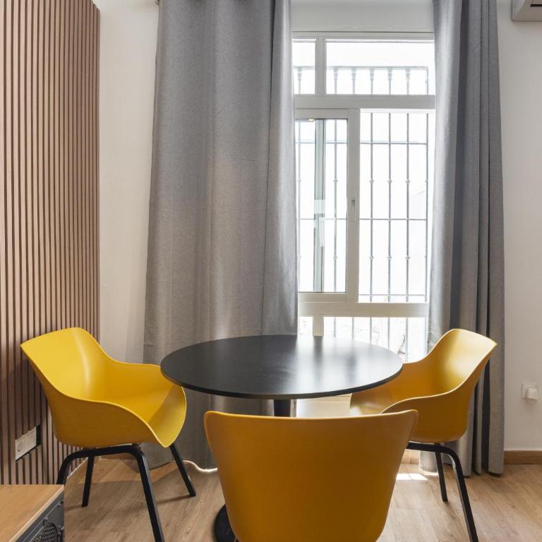 Stylish Malaga 2 Bedroom with Patio - Apartamento de 2 dormitorios - 32