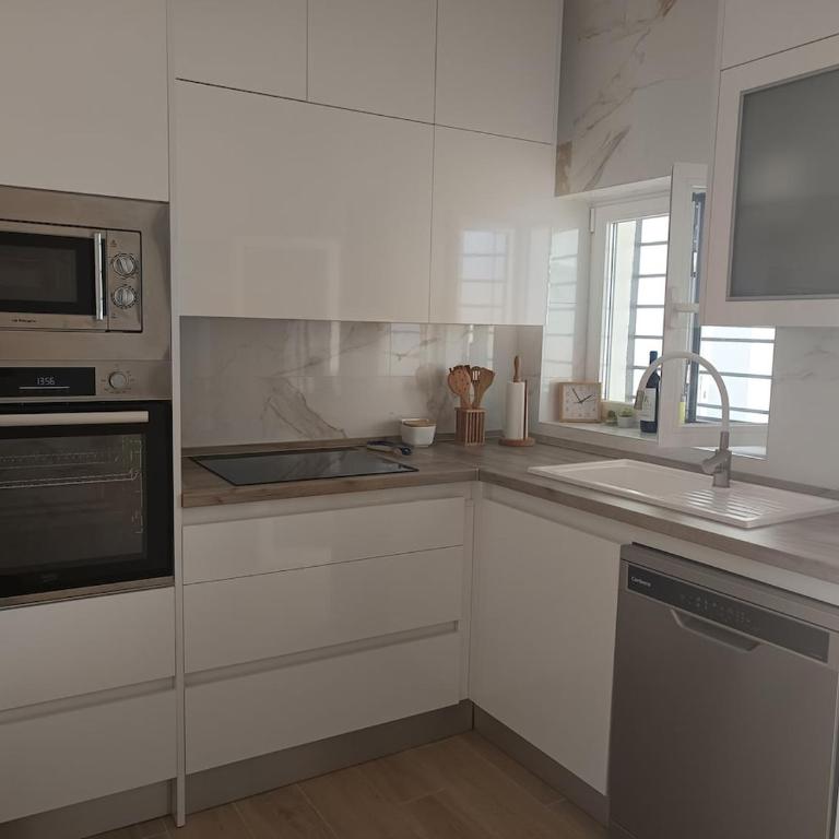 Casa unifamiliar a 10 pasos de la arena con parking - Casa - 6