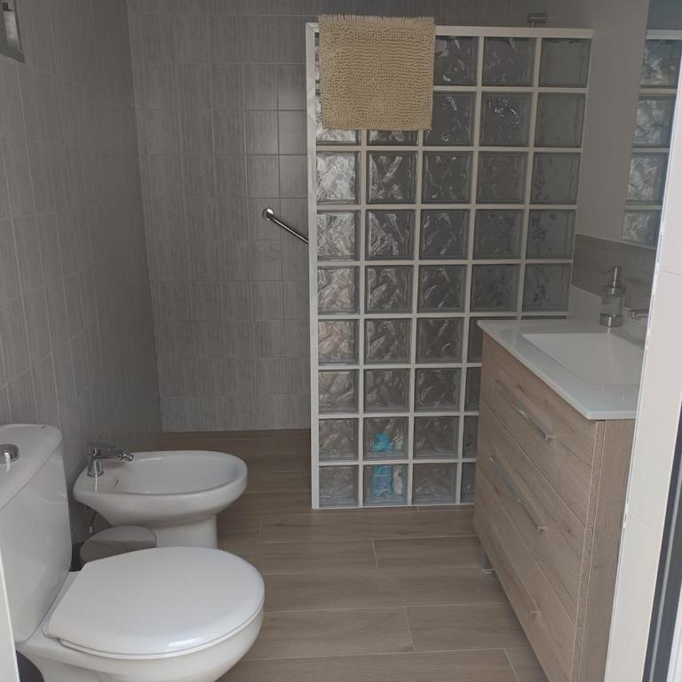 Casa unifamiliar a 10 pasos de la arena con parking - Casa - 17
