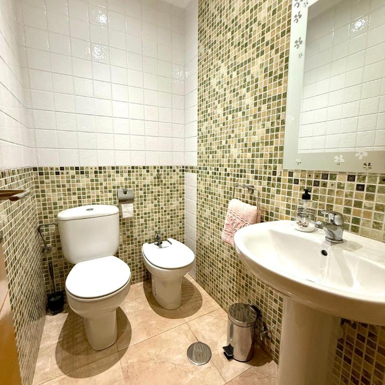 Apartamento El Puerto I - Three-Bedroom Apartment with Sea View - 13