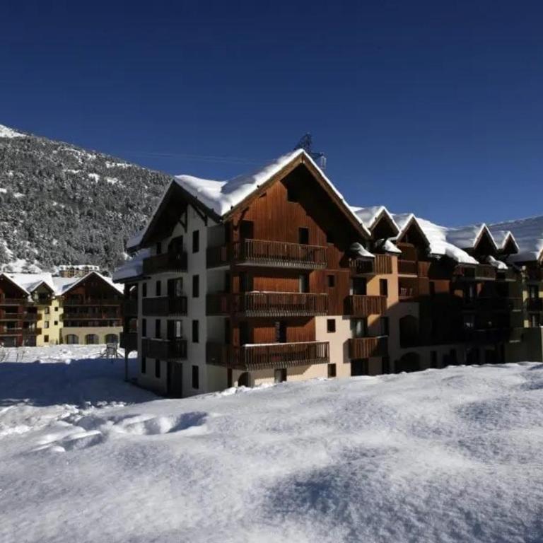 Cocon alpin- 2pièces plein centre, terrasse, parking & pied de pistes - Appartement 1 Chambre - 17