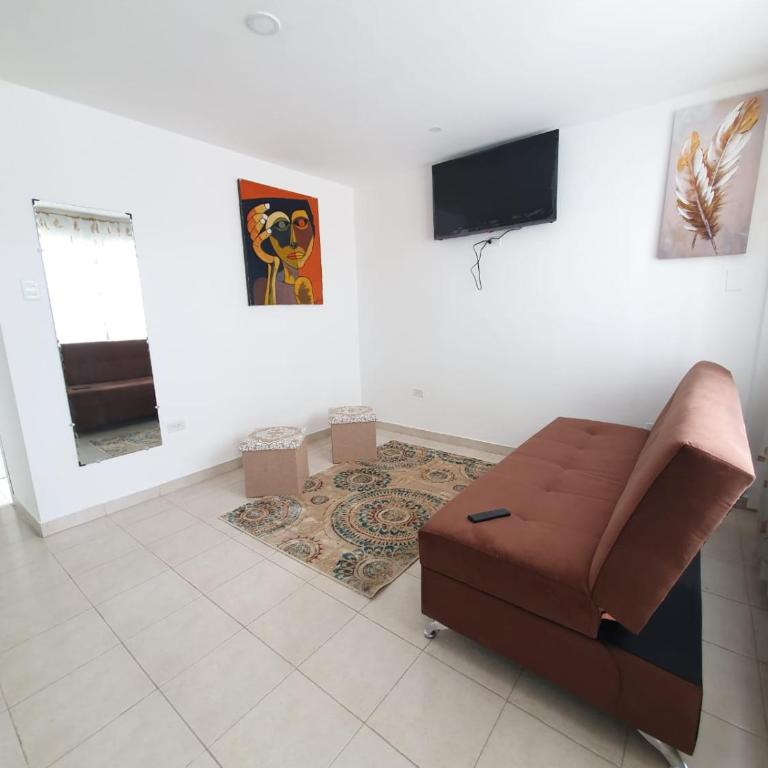Nayon Residence Fasmin - Three-Bedroom Apartment - 8