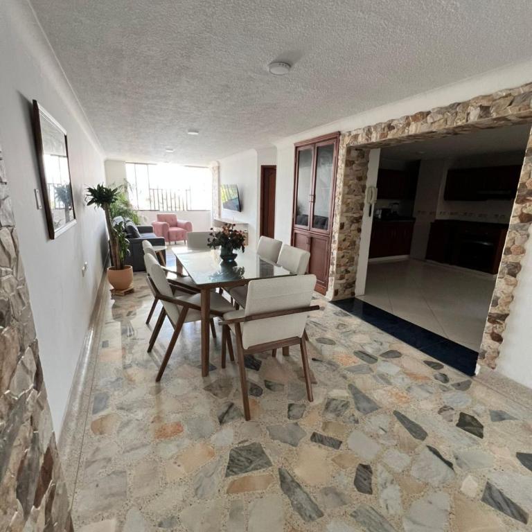 Departamento de Lujo, Smart TV, Oficina, 130 mts - Apartamento de 2 dormitorios - 6