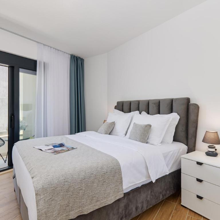 Berge Apartments - One-Bedroom Apartment - 8