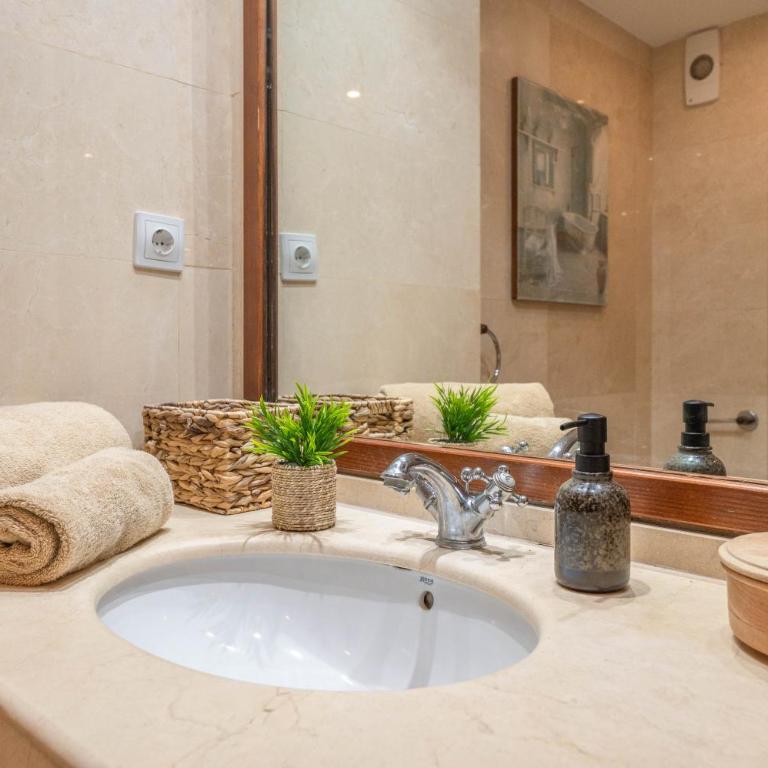 Noray Bright Beachfront 3BR - Terrace, Prime Spot - Apartamento de 3 dormitorios - 36