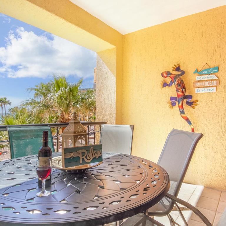 Living Water Clean Spacious Condo - Casa - 23