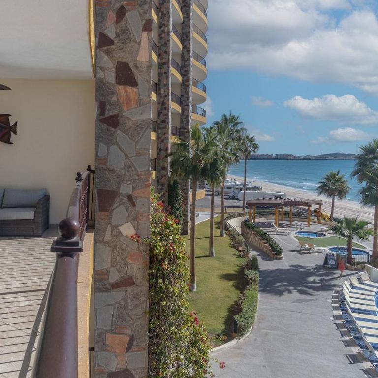 Storybook Vacation Ultimate Escape Oceanfront - Maison de Vacances - 30