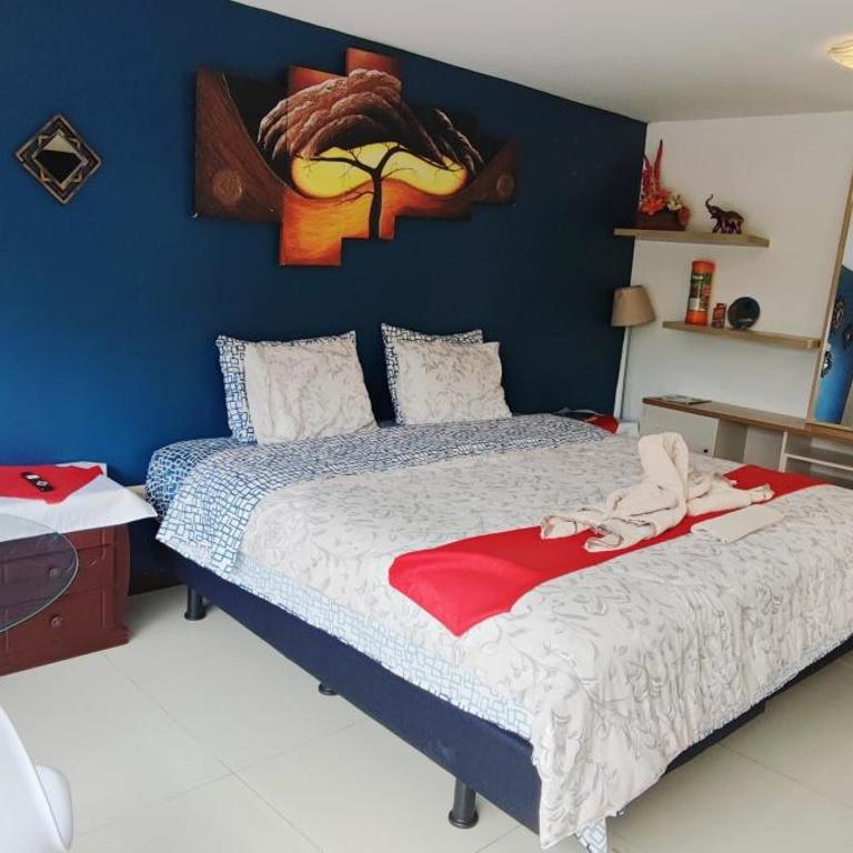 TURI Suite con Jacuzzi, centro de la ciudad - Suite con bañera de hidromasaje - Cama extragrande - 2