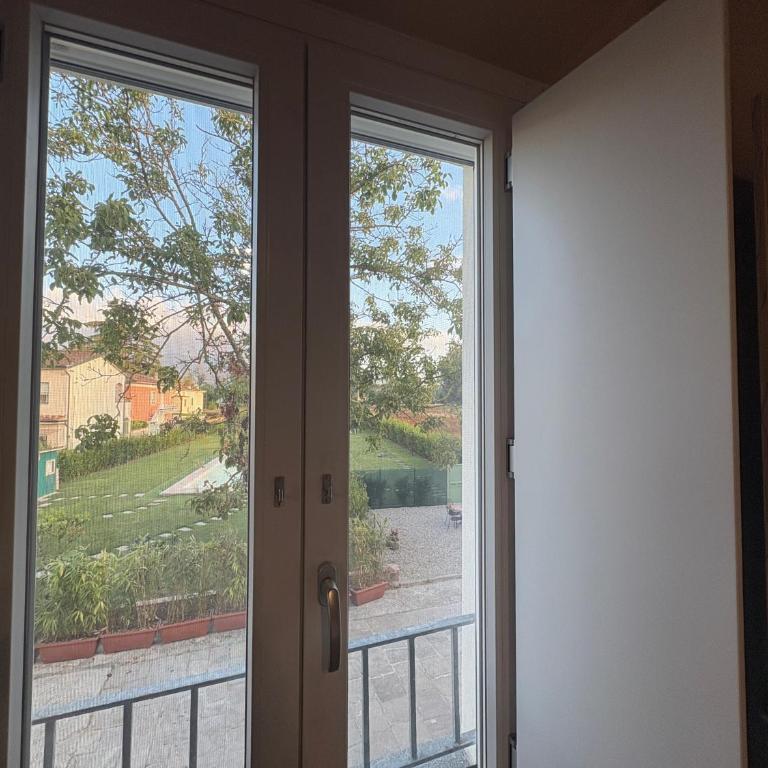 UGO Luxury Rooms - Camera King con Vista Giardino - 2
