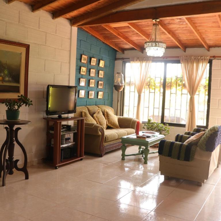 Casa Finca El Peñol Antioquia - Casa con 1 dormitorio - 10