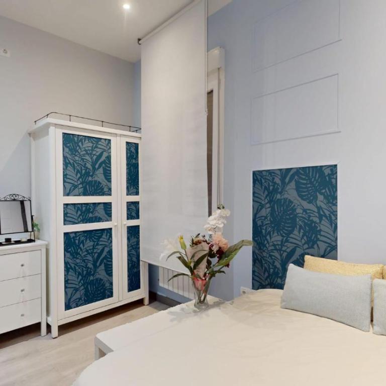 Historic Center Albizuri Residence, Bright, Spacious 3BR Apartment Ideal for Groups - Three-Bedroom Premium Apartment - 13
