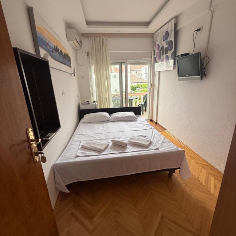 Casa Sinani - Mala Dvokrevetna Soba sa Bračnim Krevetom - 9