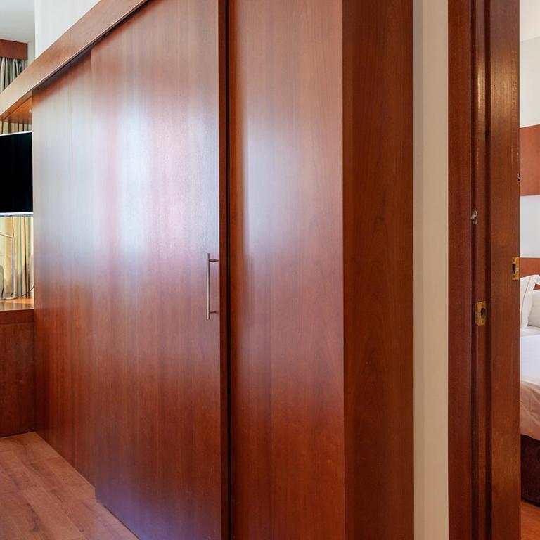 Senator Huelva - 2 Habitaciones Dobles comunicadas (2 adultos + 2 niños) - 5