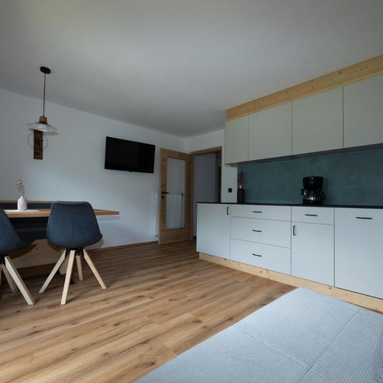 Innerkumpflhof - Urlaub auf dem Bauernhof - Nature Retreat with Panoramic Mountain Views - Appartamento con 2 Camere da Letto - 4