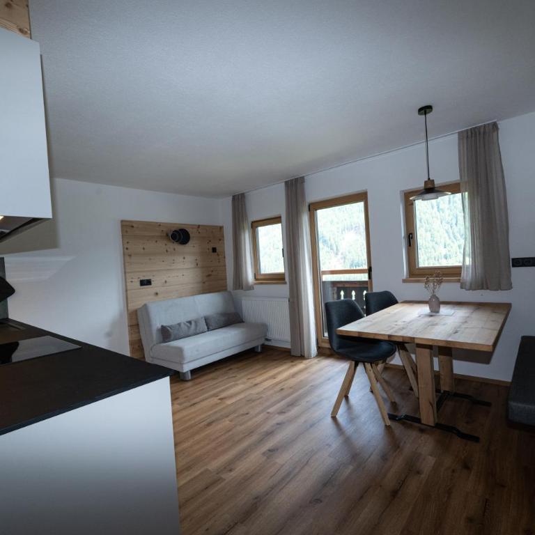 Innerkumpflhof - Urlaub auf dem Bauernhof - Nature Retreat with Panoramic Mountain Views - Appartamento con 2 Camere da Letto - 6