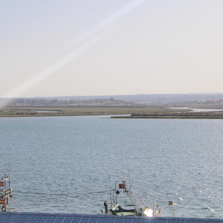 Apartamento en el centro de Ayamonte, Con preciosas vistas al Rio Guadiana - Apartamento de 2 dormitorios - 12
