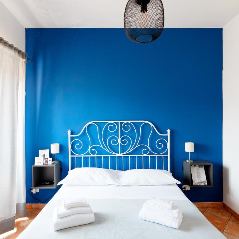 Palazzo Currò - Double Room with Balcony - 2