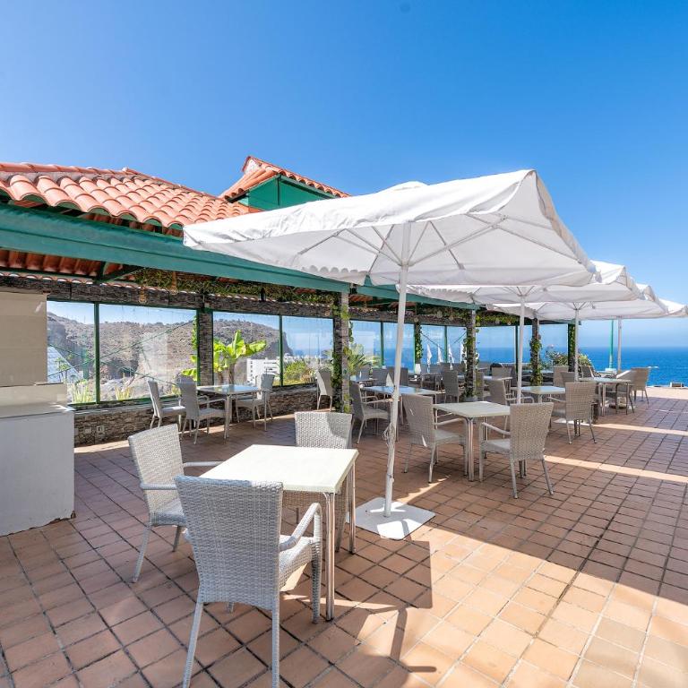 Los Veleros Apartments - One-Bedroom Apartment - 16