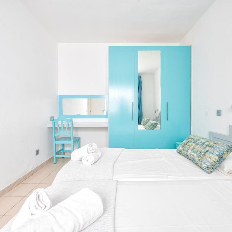 Los Veleros Apartments - Two-Bedroom Standard Apartment - 14