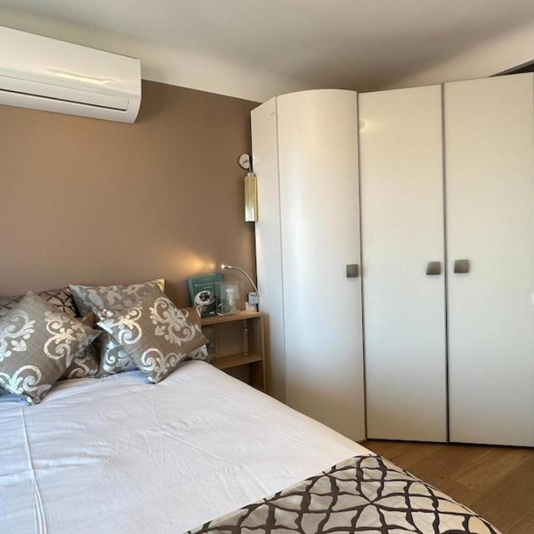Beautiful renovated luxury apartment terrace parking - Apartment mit 3 Schlafzimmern und Terrasse - 27